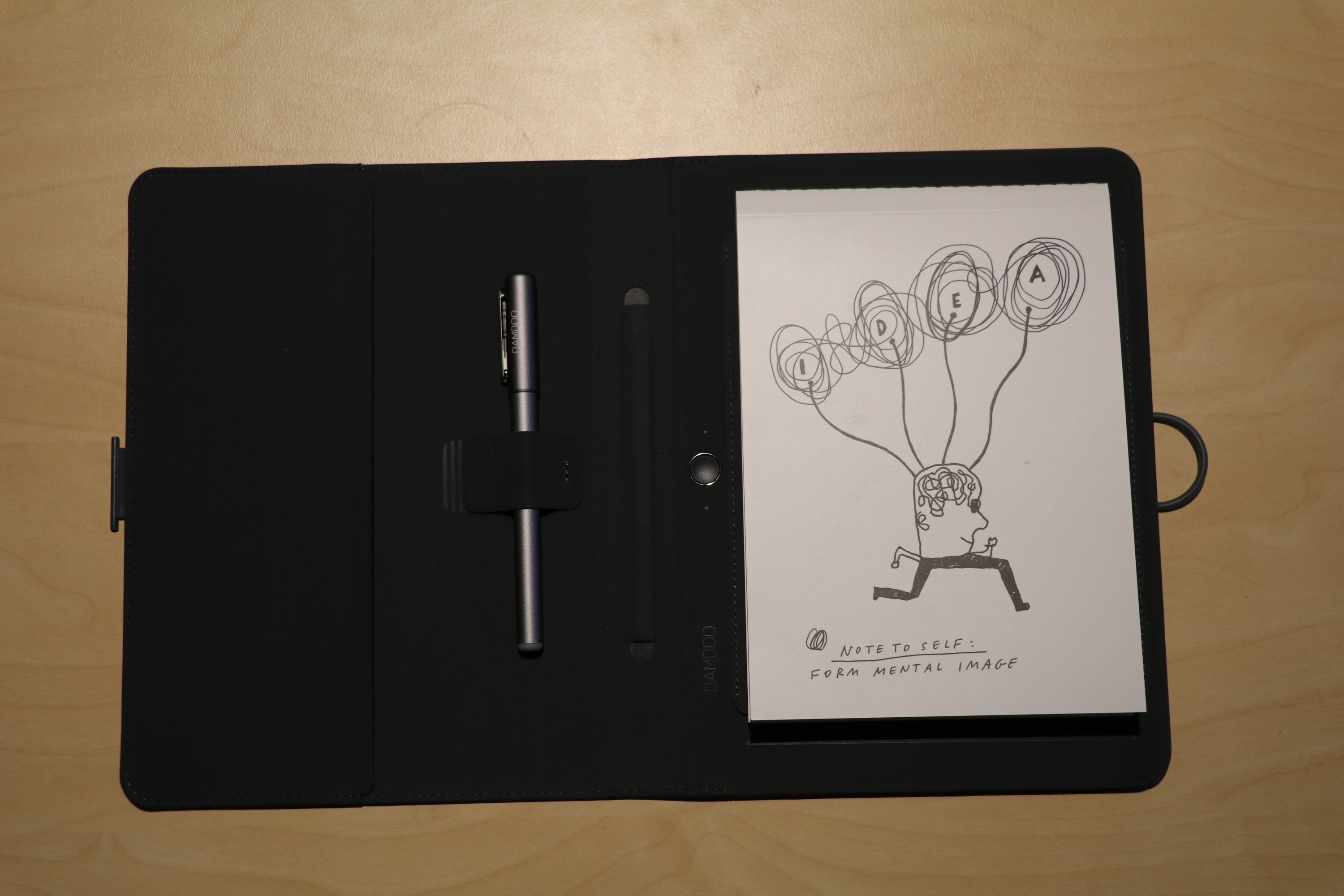 BAMBOO Spark The digital notepad synchronising with your phone or