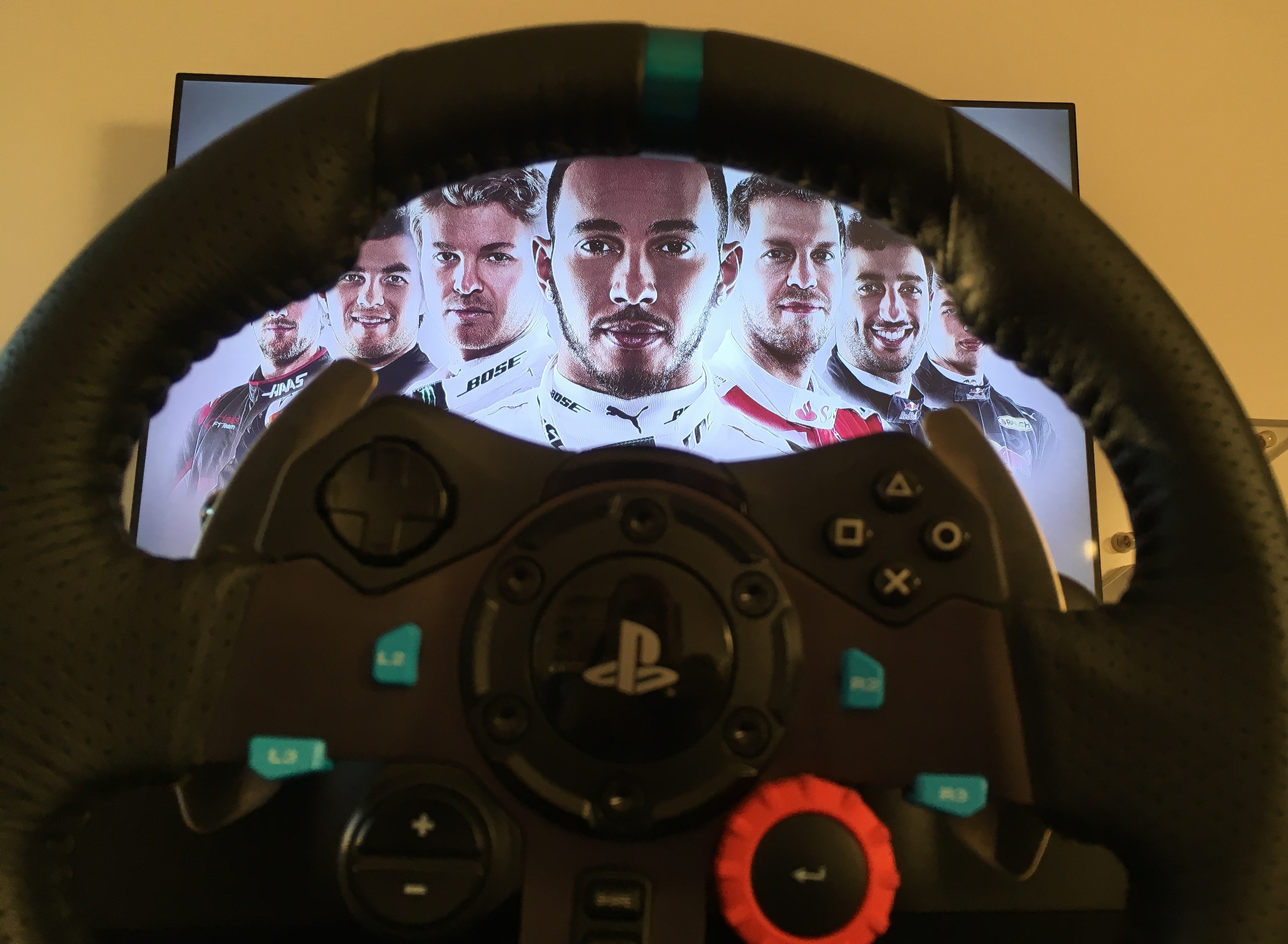 Preview: F1 2016 - the Ultimate Formula 1 Simulation » EFTM