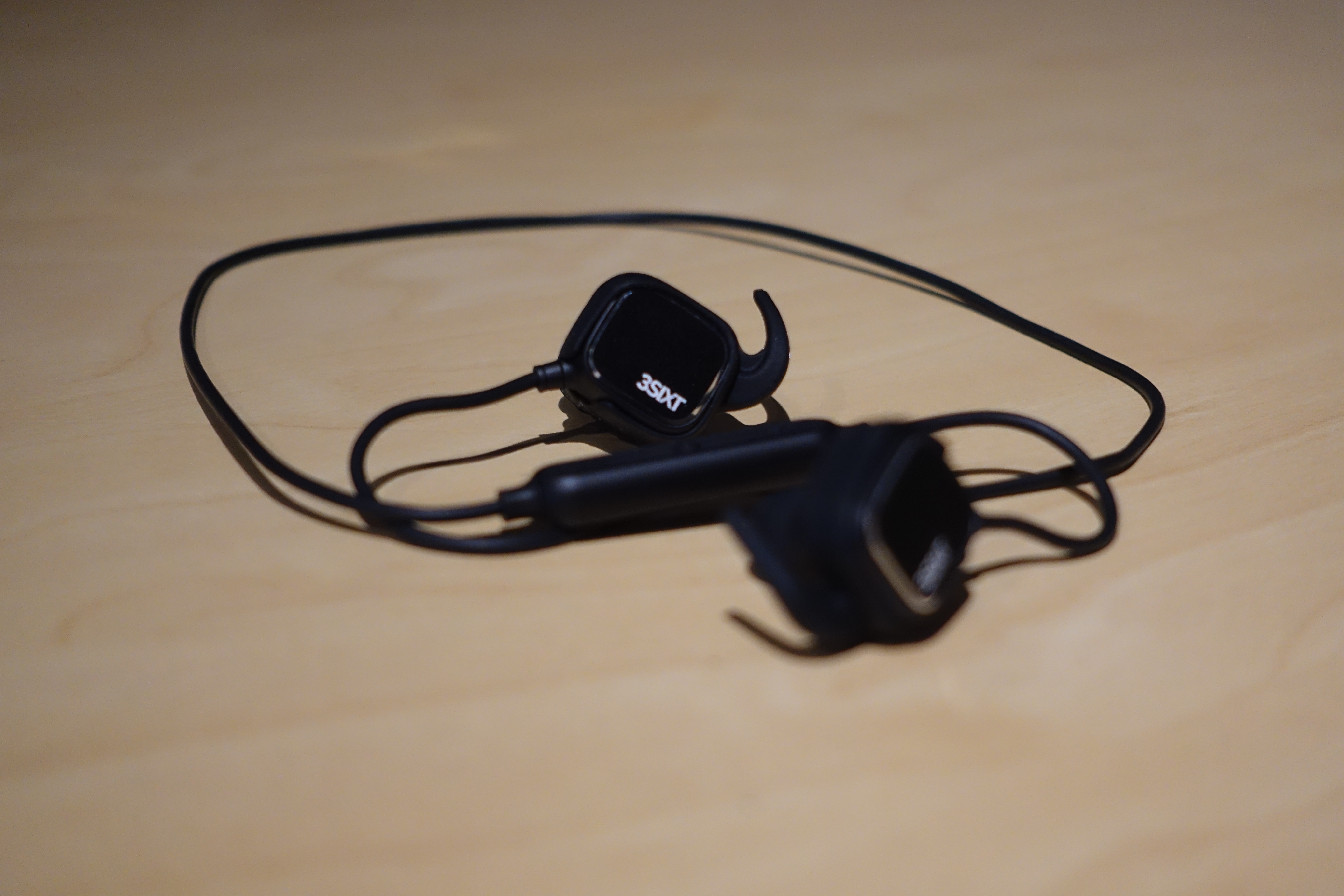 3sixt bluetooth earbuds