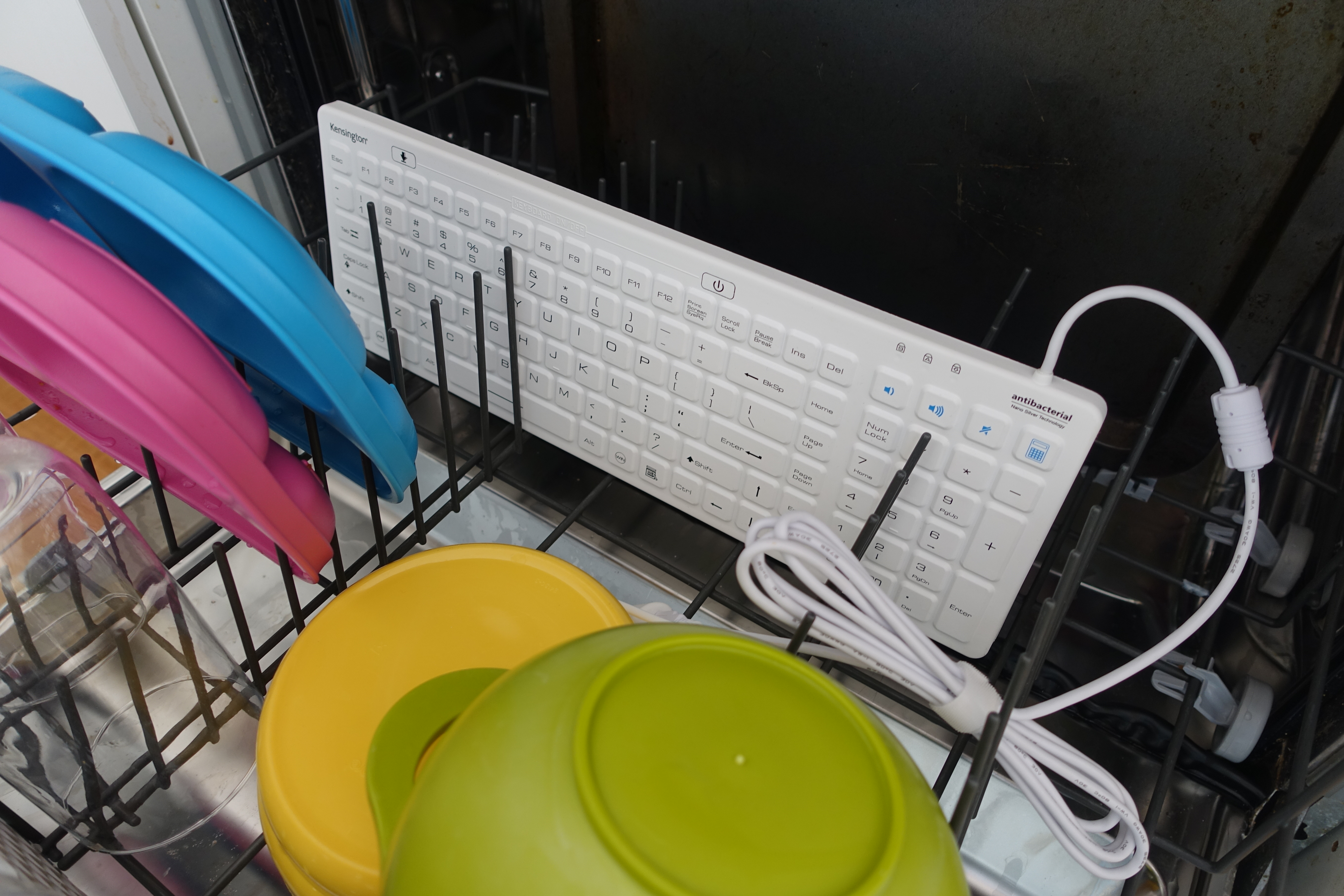 Wash that filthy keyboard in the dishwasher Kensington waterproof
