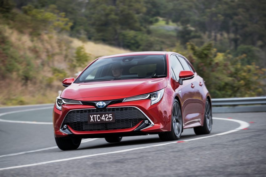 2019 Toyota Corolla Drive Review Apple CarPlay fans turn away now! EFTM