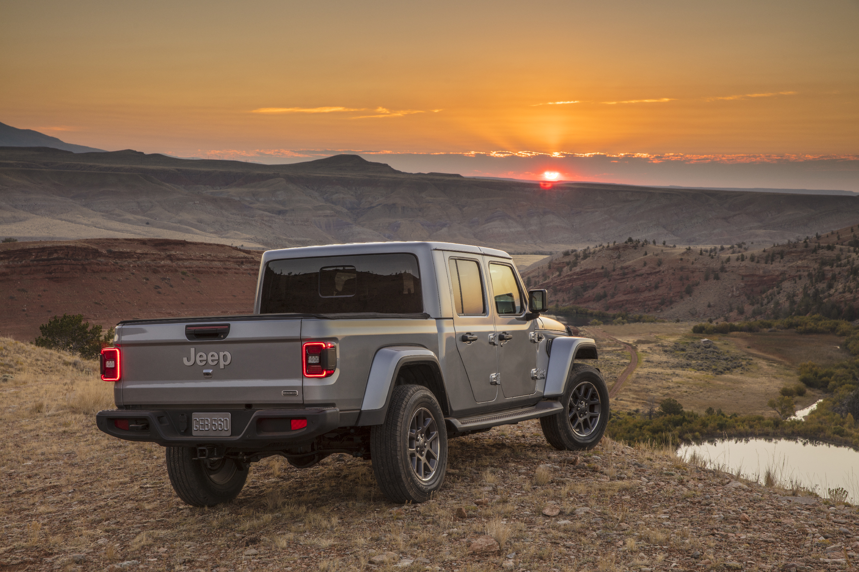 2020 Jeep® Gladiator Overland » EFTM