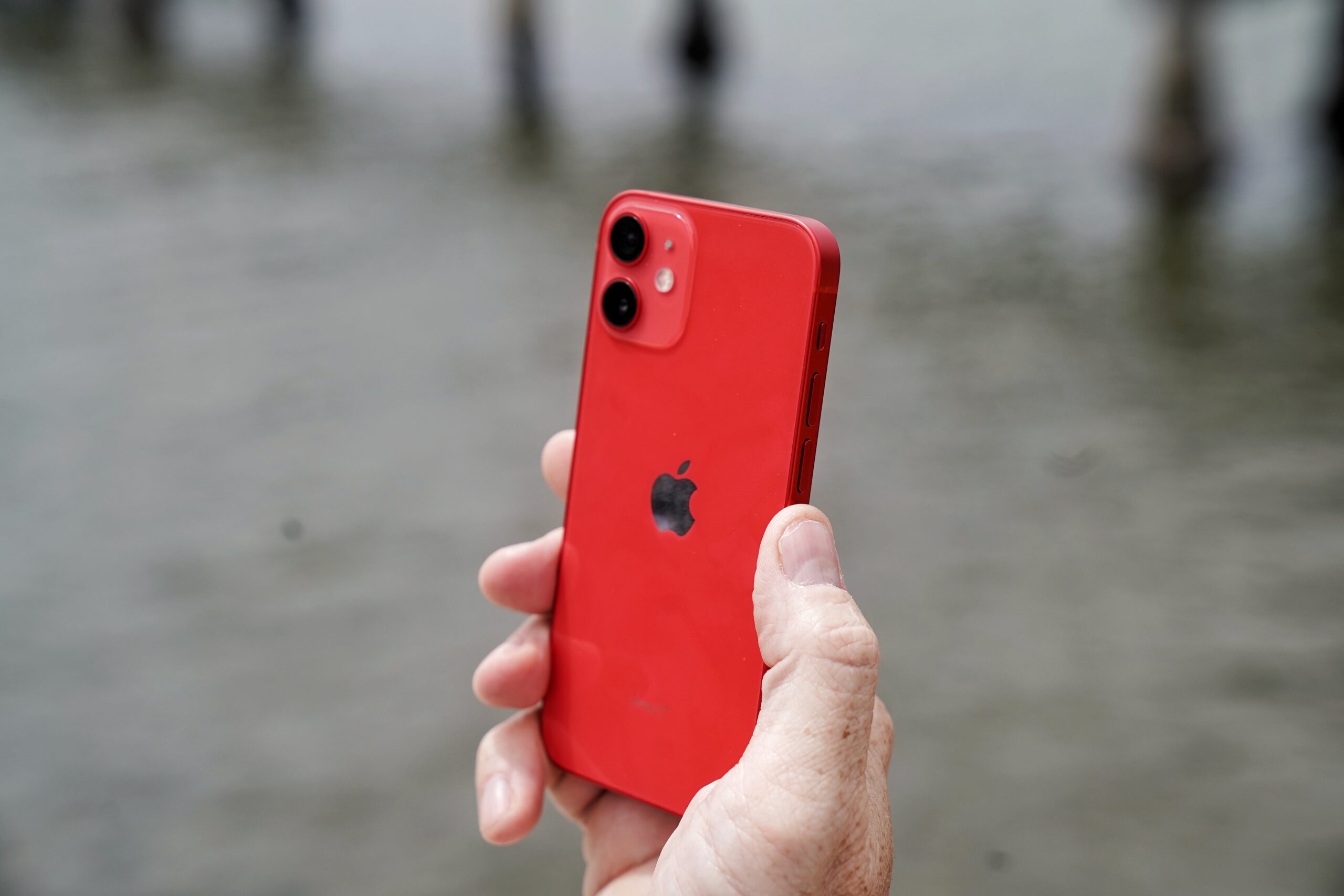 iPhone 12 Mini Review: You don’t need to take it to the max - EFTM
