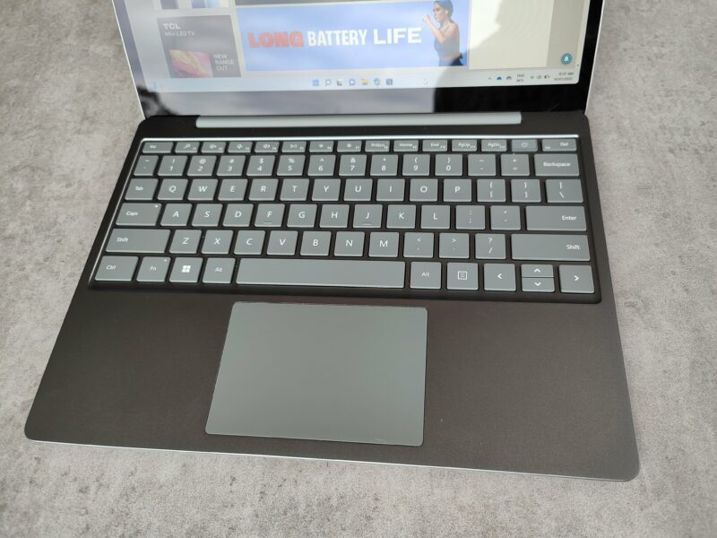 極上品！Surface Laptop Go2 256GB 16GB オフィス Amazon.co.jp: マイクロソフト Office無し 法人向け Surface