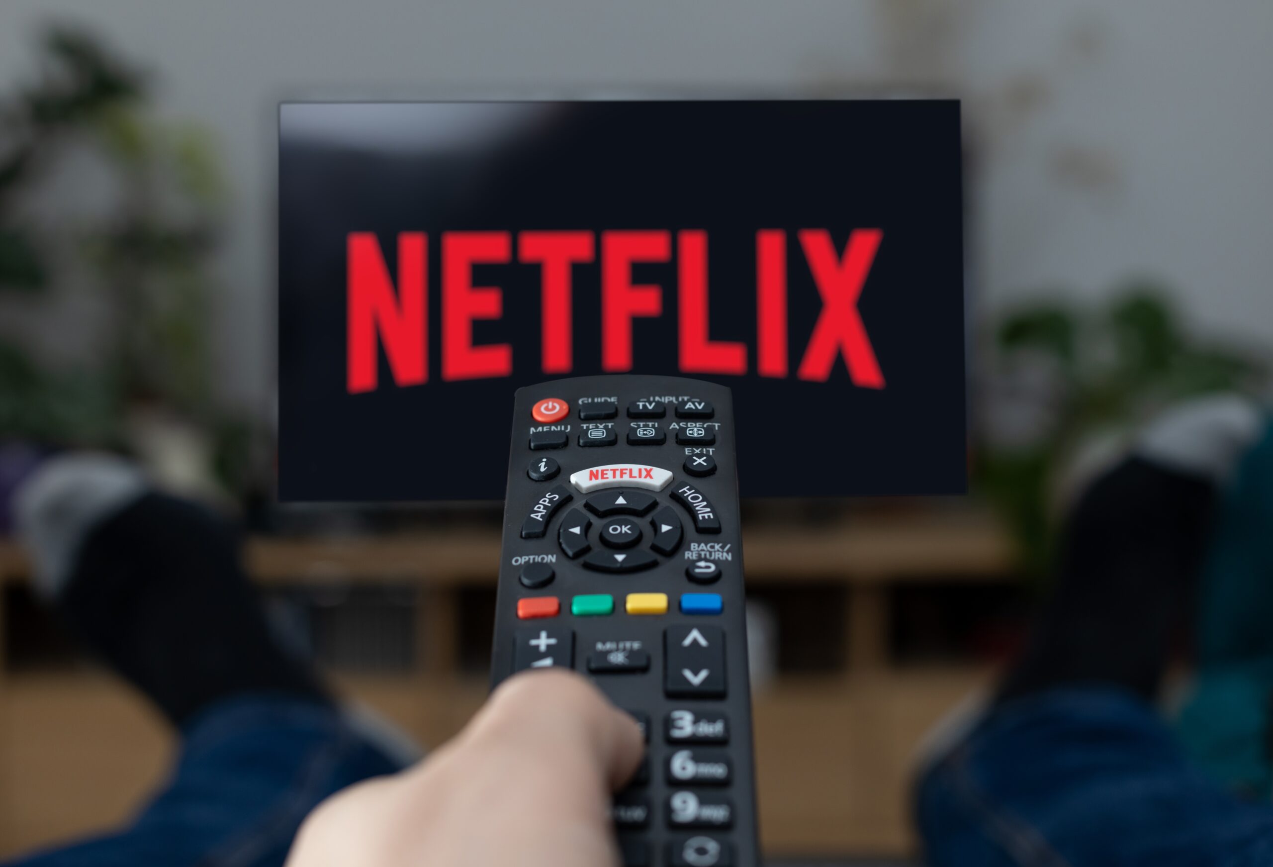 How to add an Extra Member to your Netflix account » EFTM