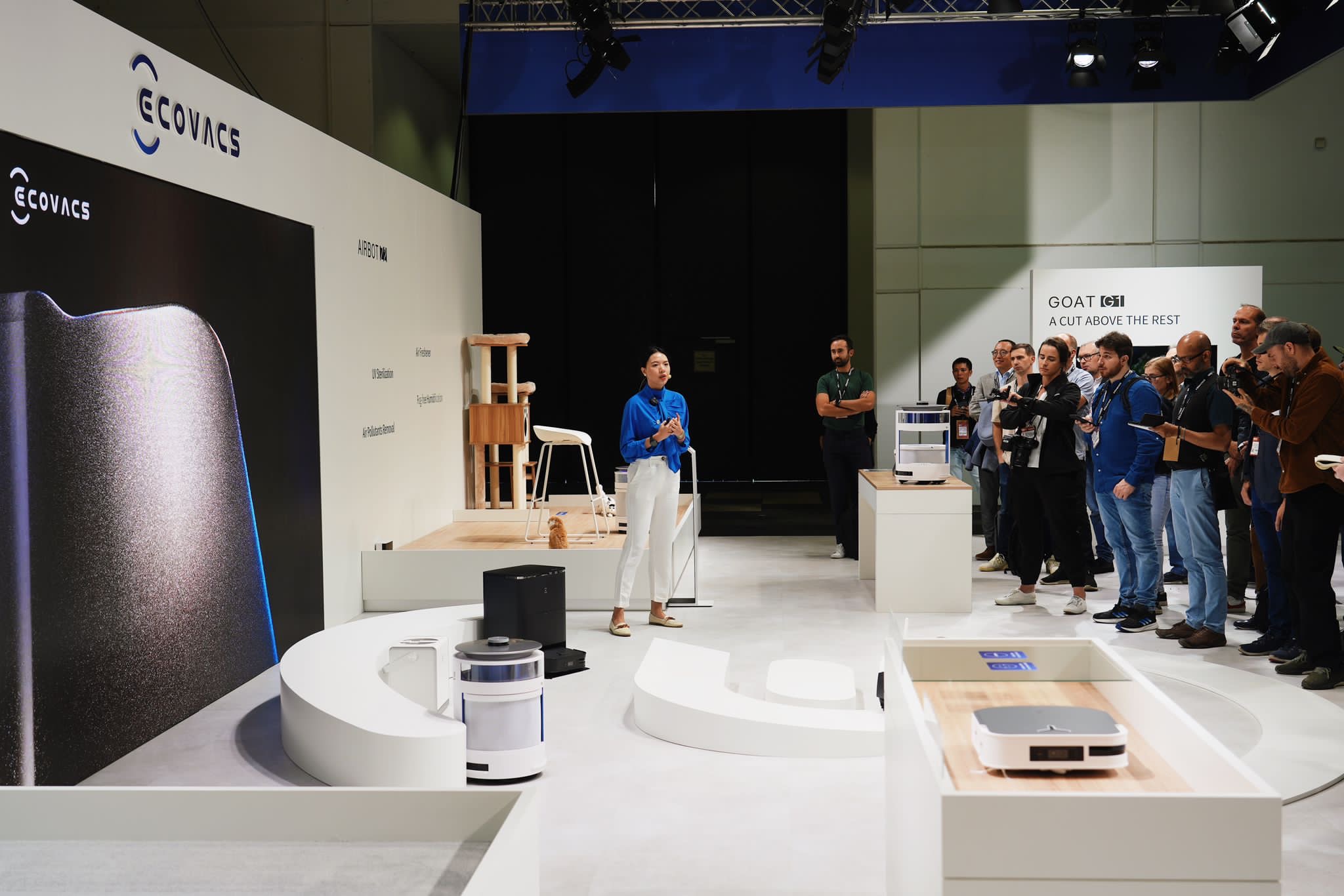 Ecovacs squares up their flagship Robot Vacuum with the X2 Omni » EFTM