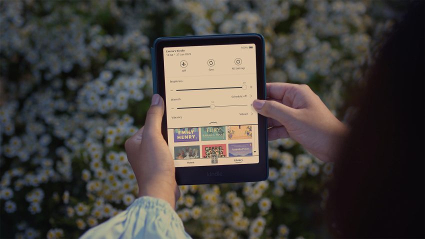 Amazon adds new lower-cost Kindle Colorsoft to their range