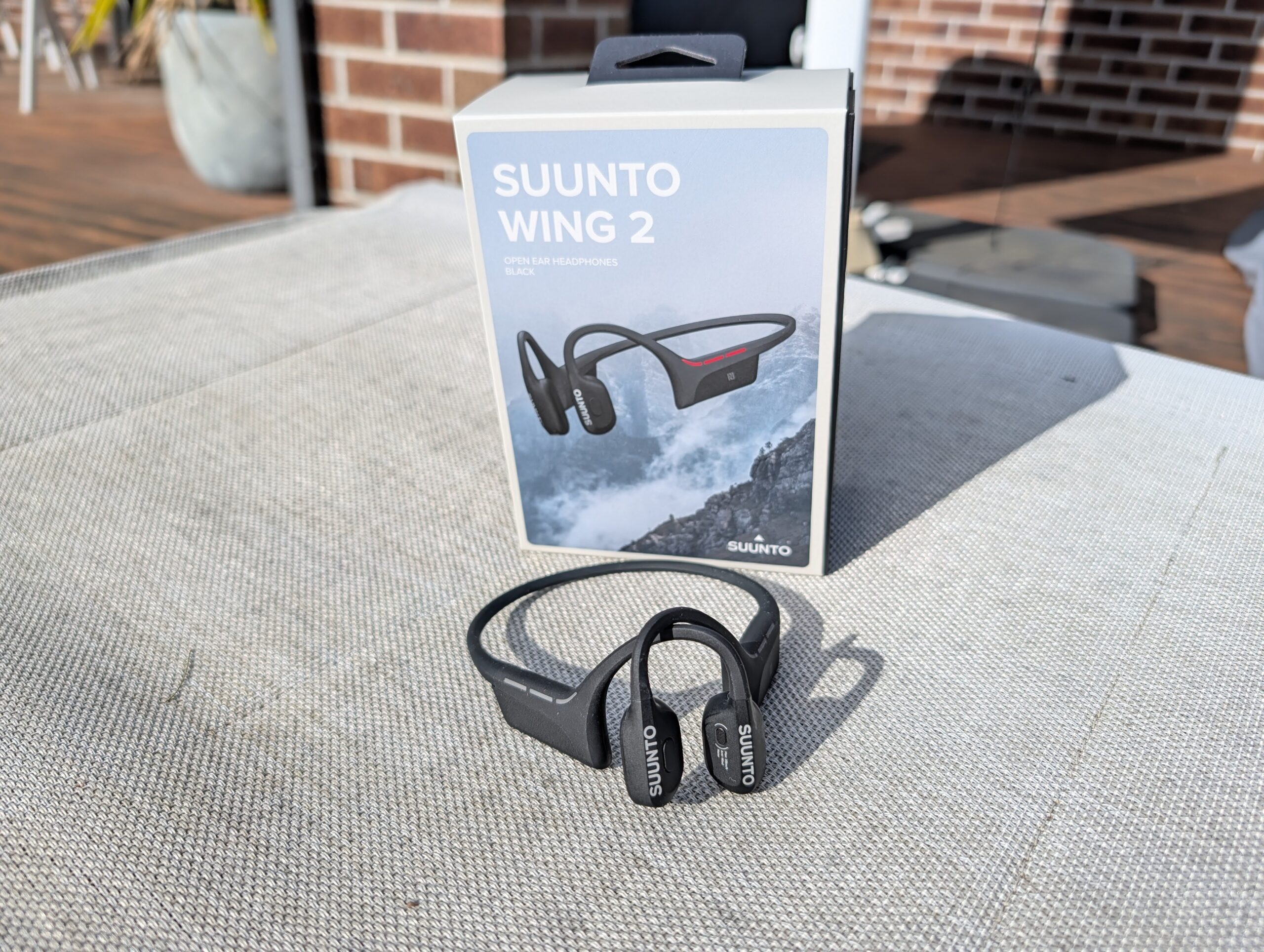 Review: Suunto Wing 2 -- bone-conducting headphones with