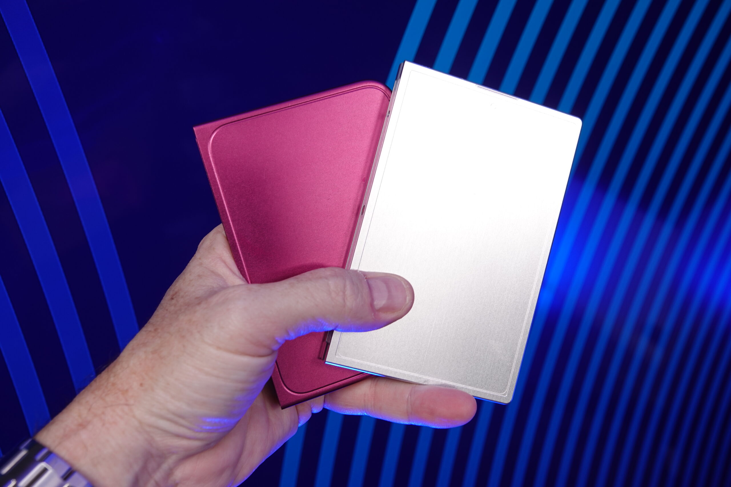 The Two Blokes Talking Tech podcast – Episode # 731 – Foldable Phone Frenzy