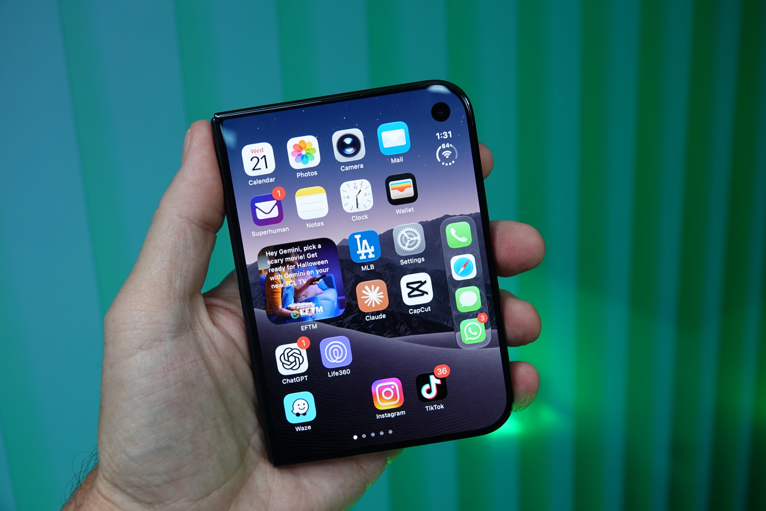 iPhone Duo Review: Brilliant, if the apps catch up